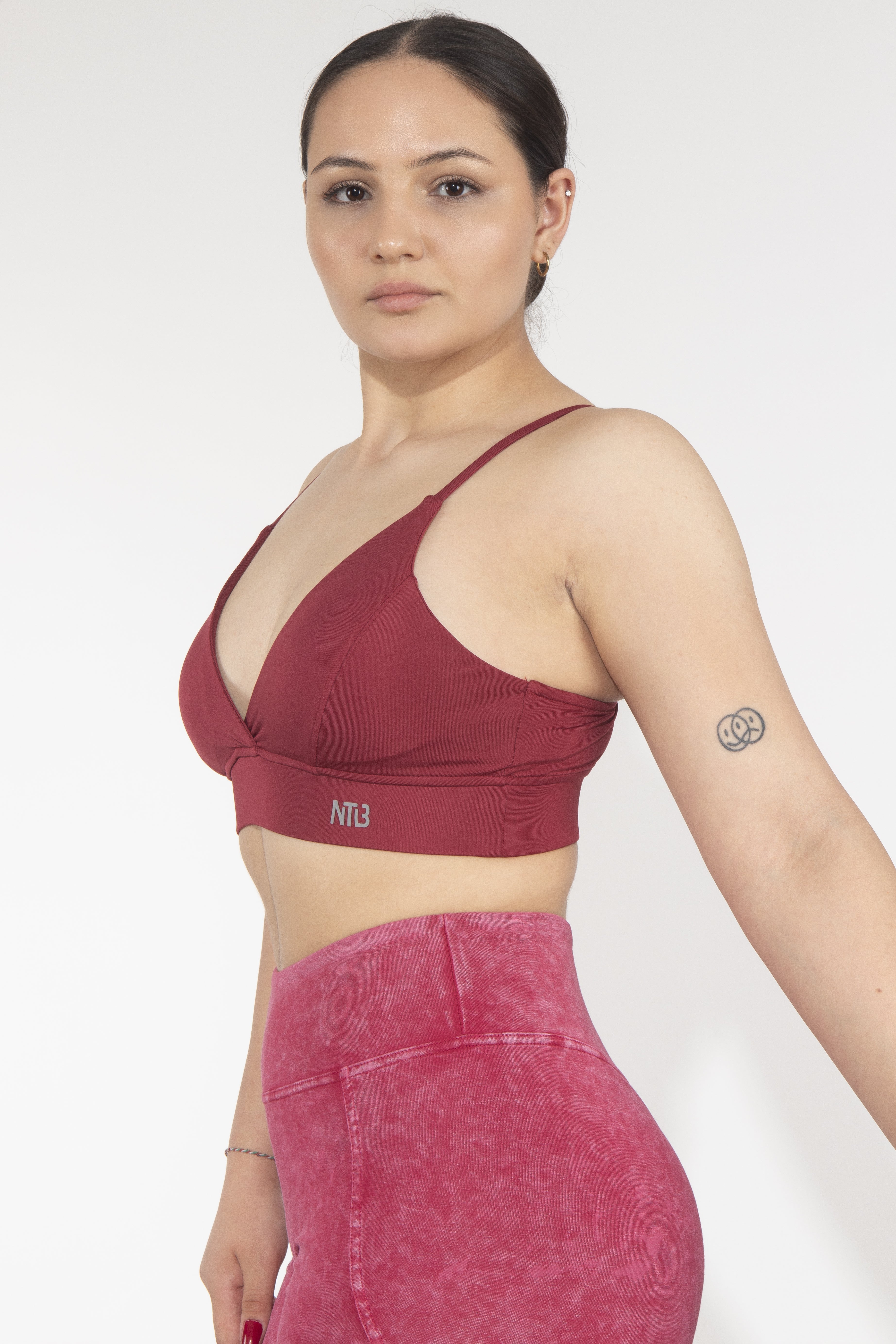 Dikişli Dekolteli Dark Cherry Sporcu Bra