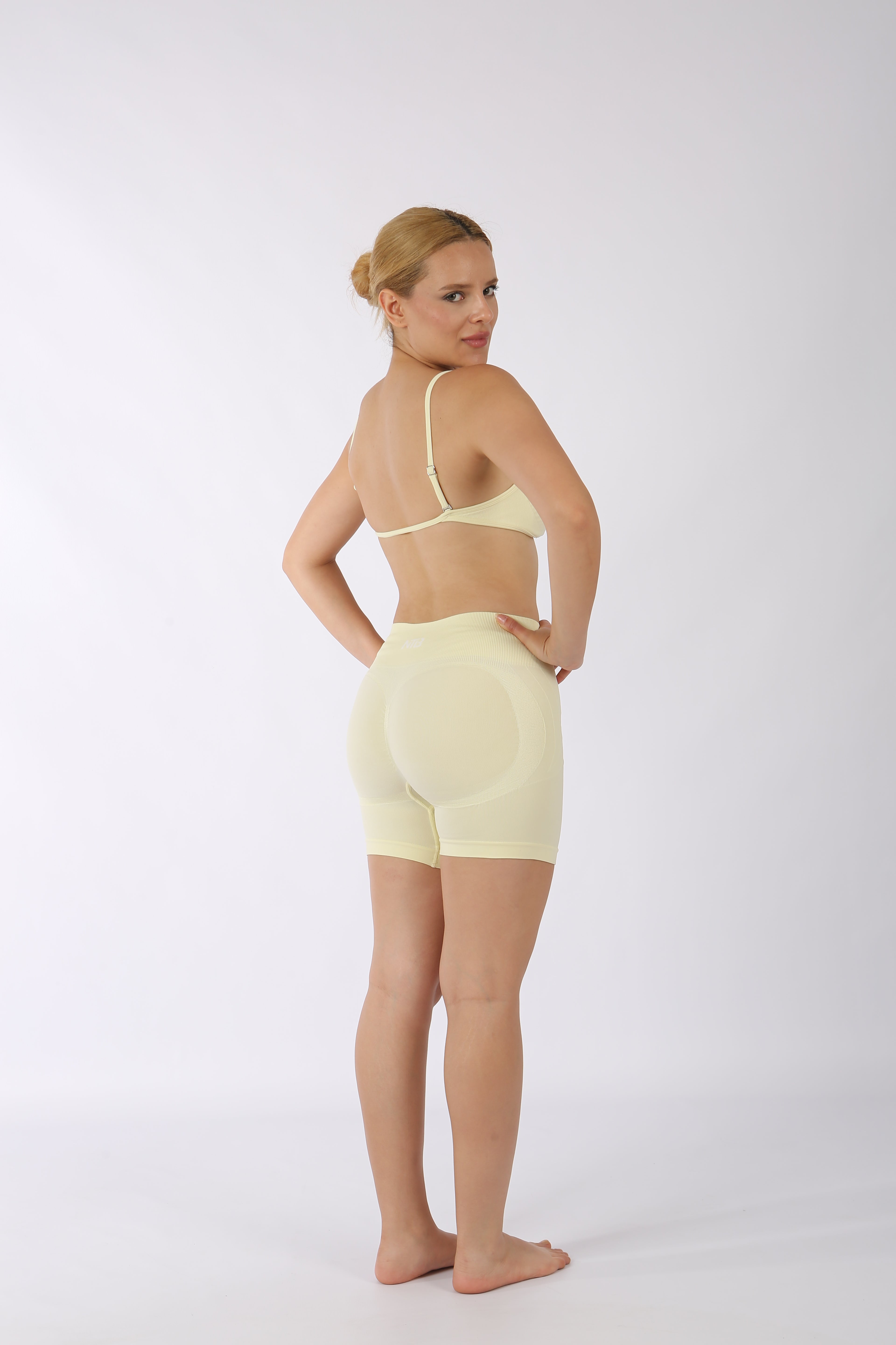 Düşük Bel Büzgülü Kısa Tayt Light Yellow