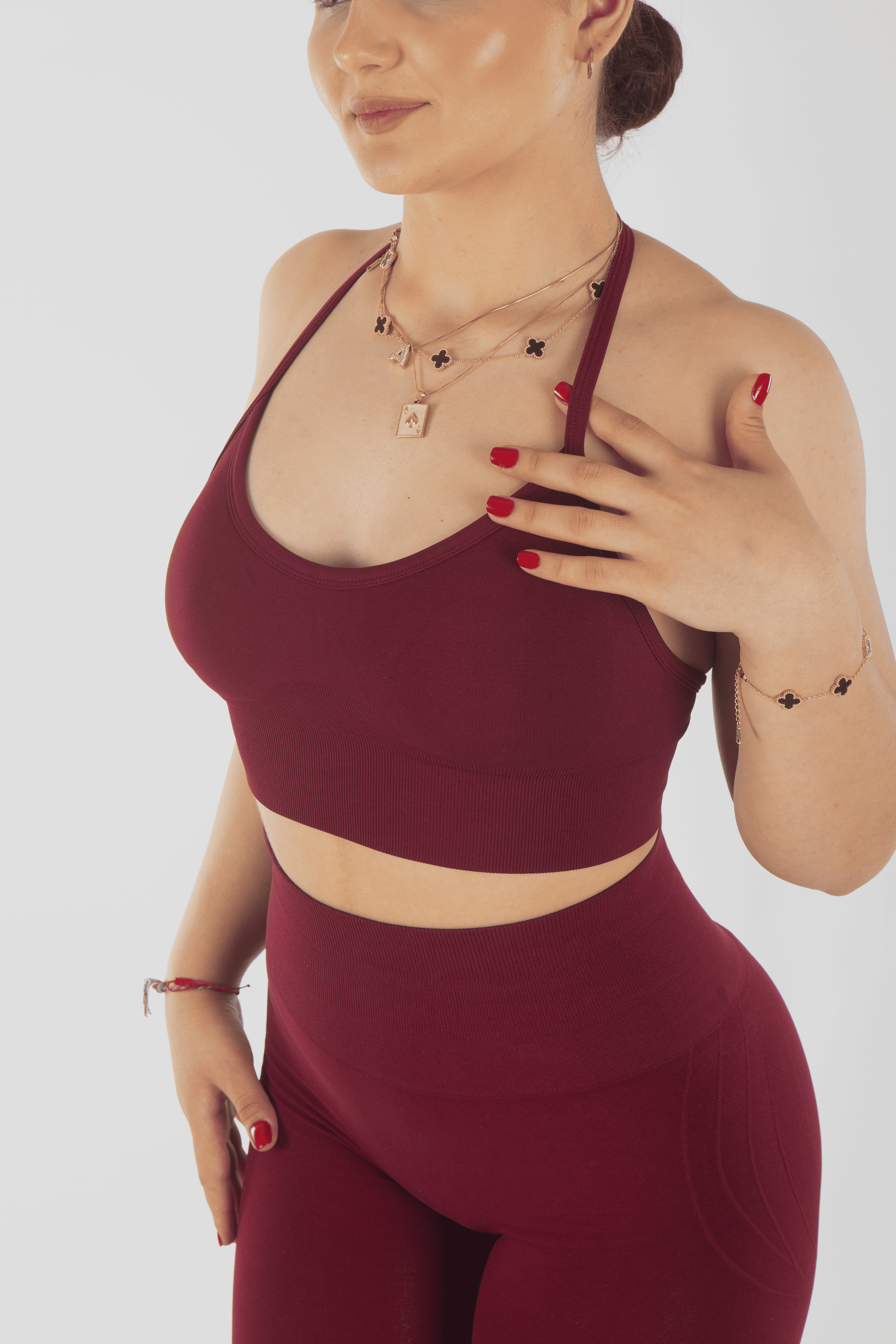 Sırt Dekolteli Sporcu Sutyeni Neckholder Bra Vişne Çürüğü