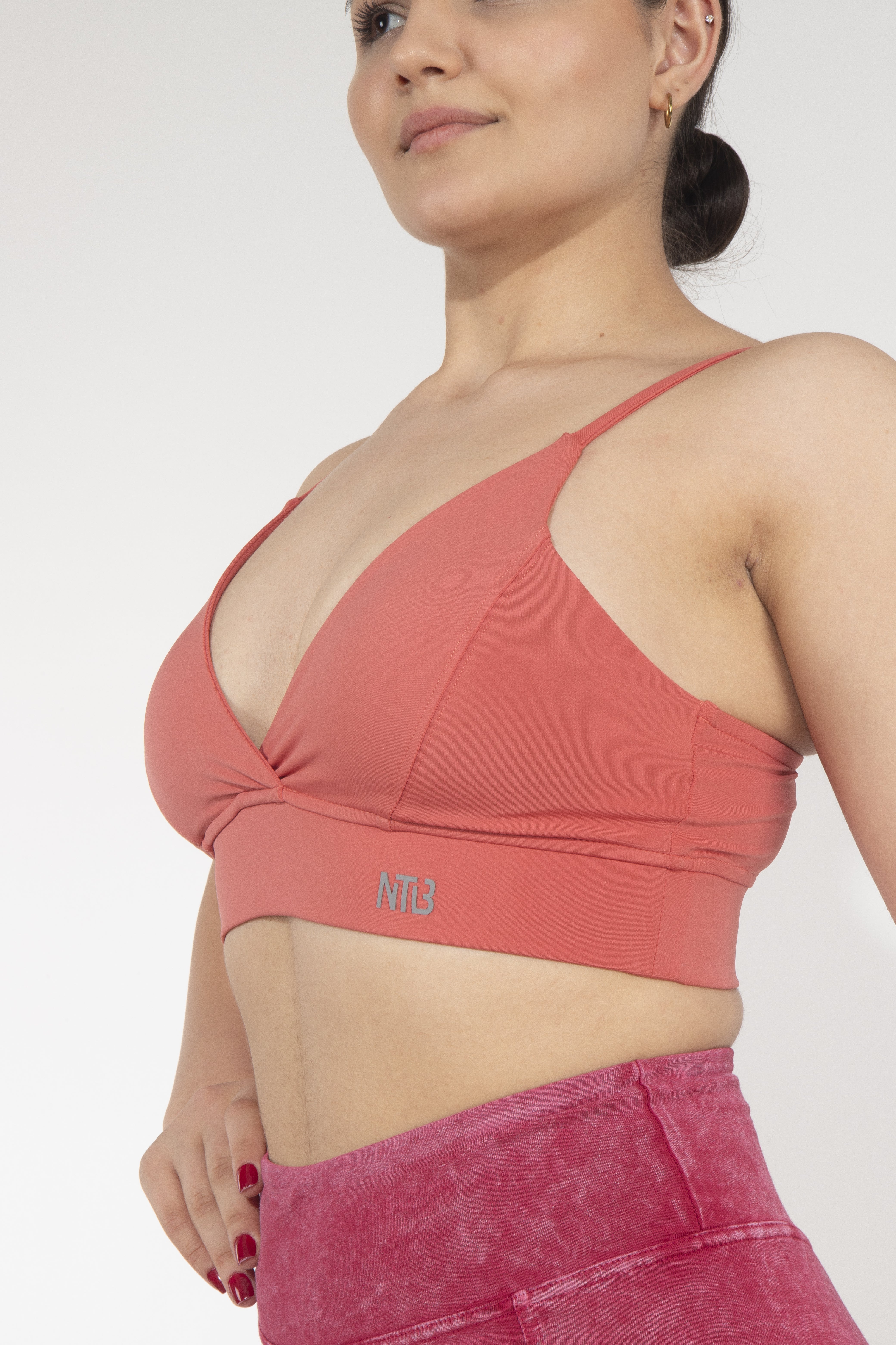 Dikişli Dekolteli Clay Red Sporcu Bra