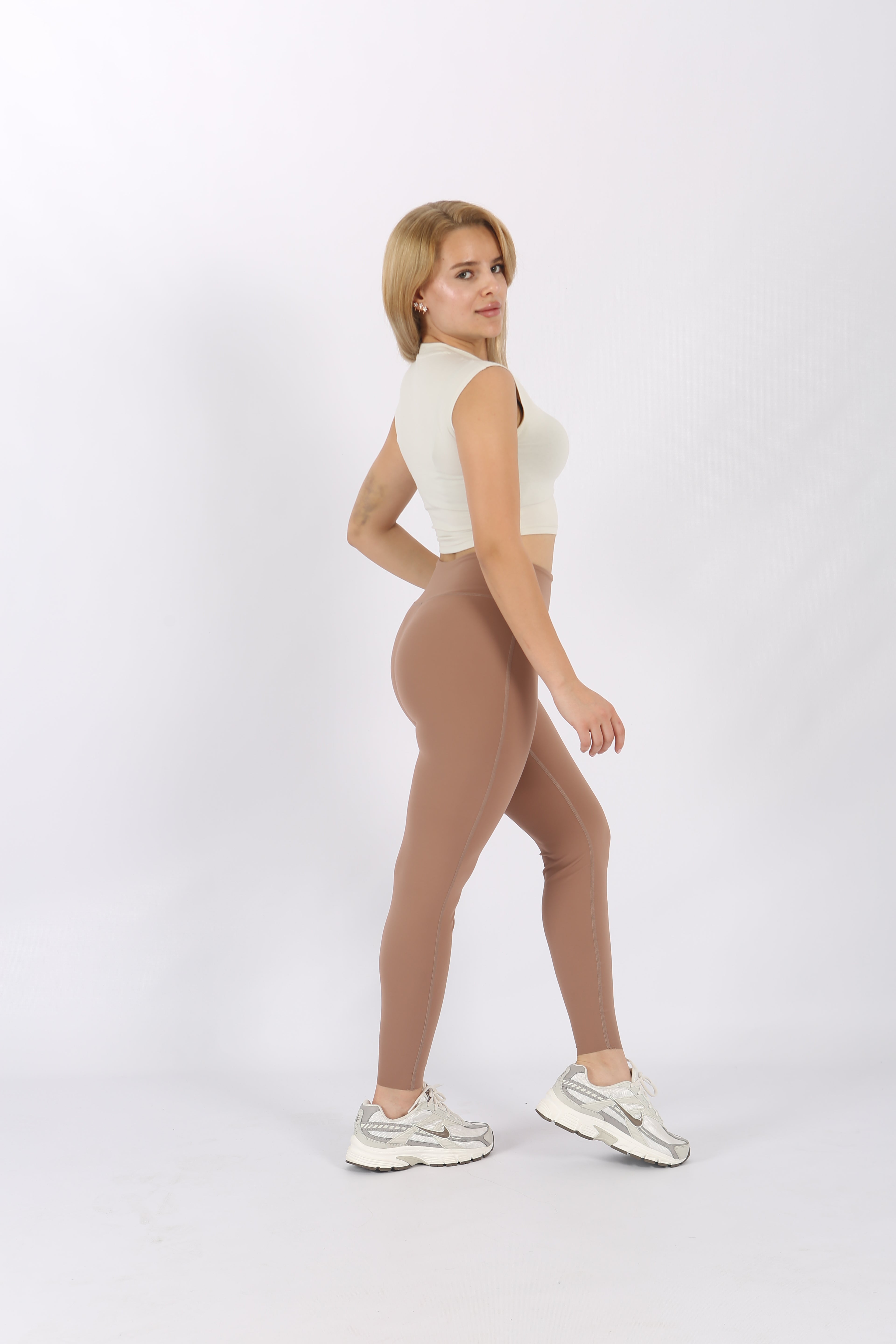 Dikişli Yüksek Bel Toparlayıcı Spor Tayt Vizon