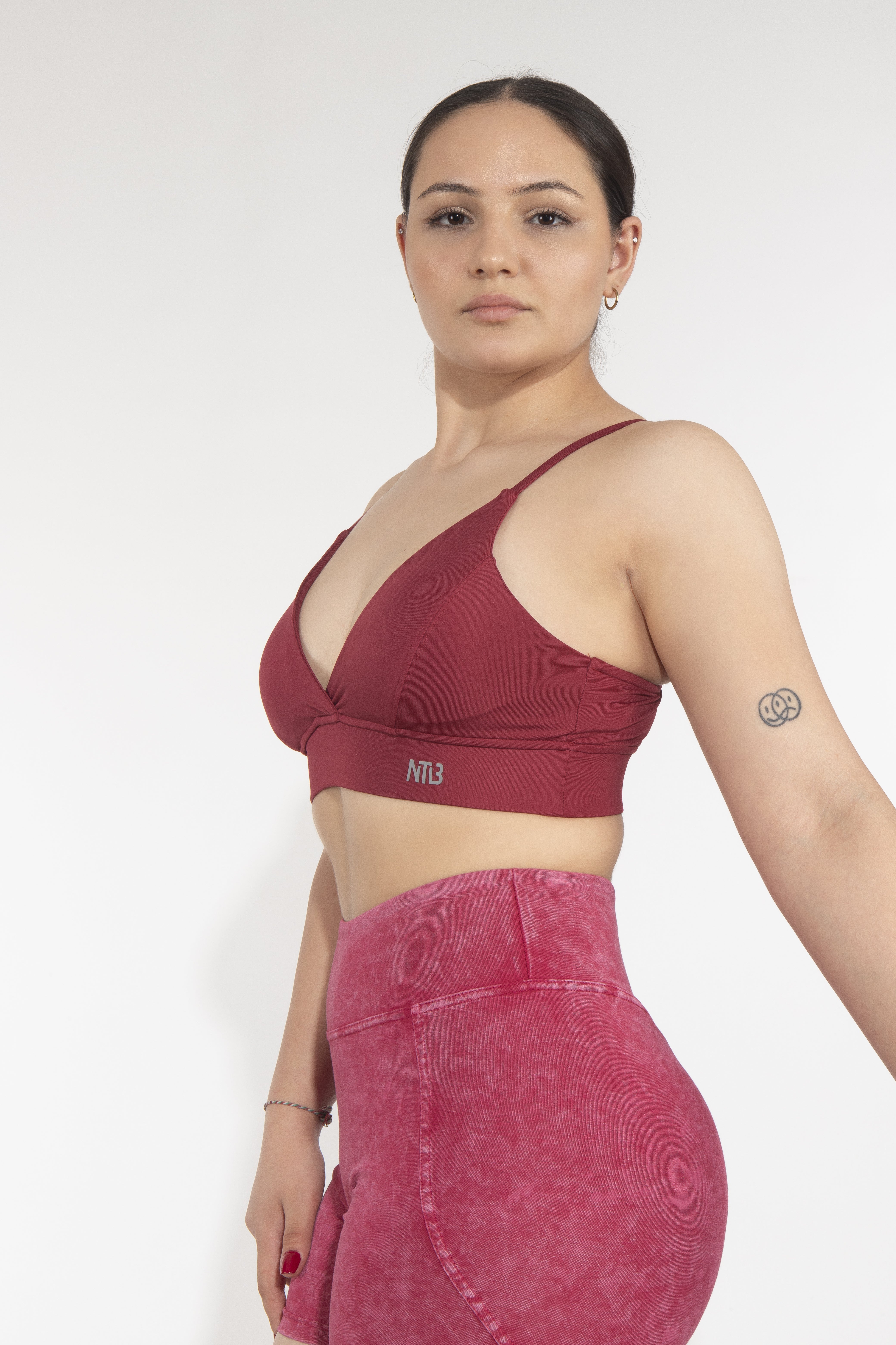 Dikişli Dekolteli Dark Cherry Sporcu Bra