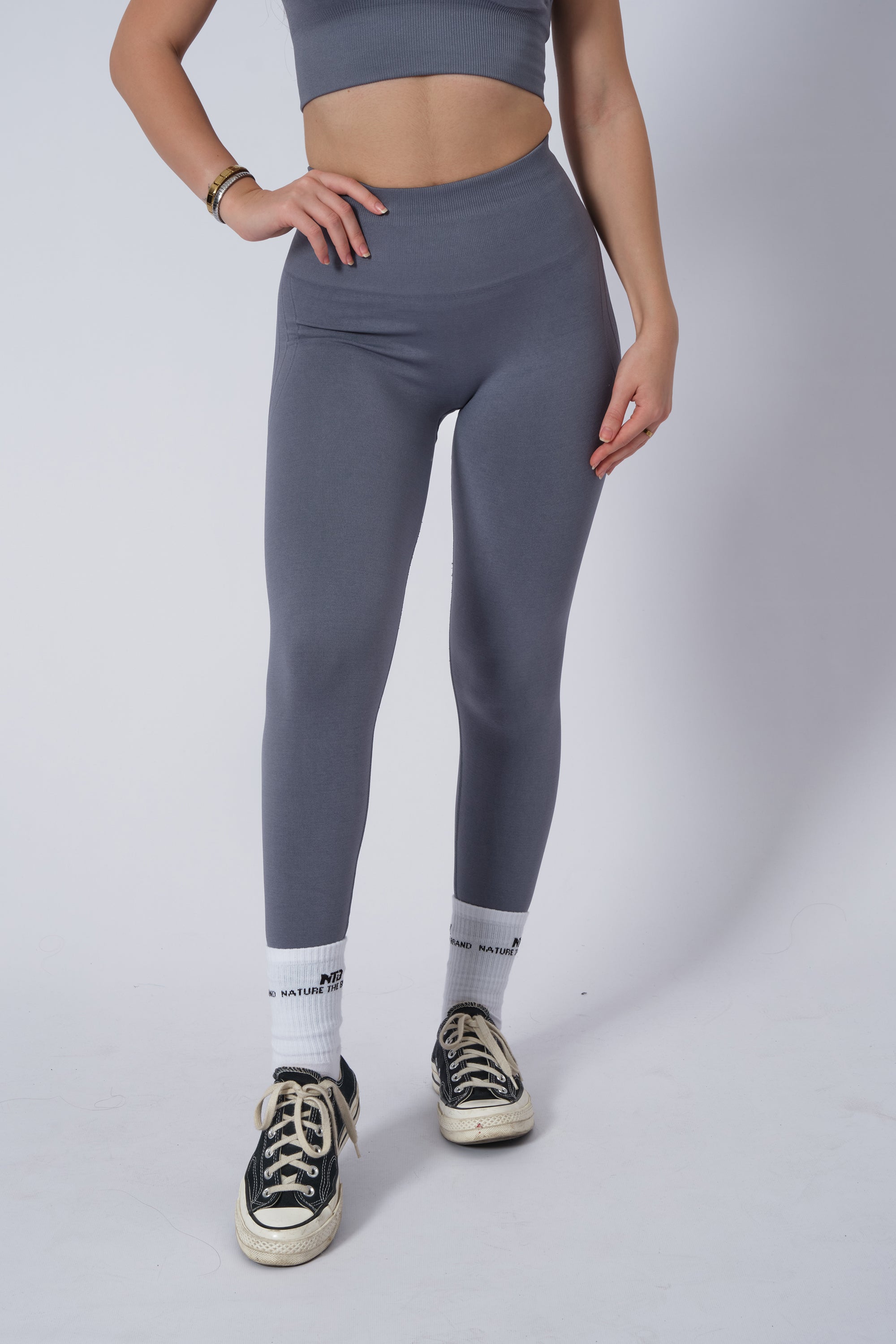 Yüksek Bel Kalça Toparlayıcı Dikişsiz Gri Spor Tayt