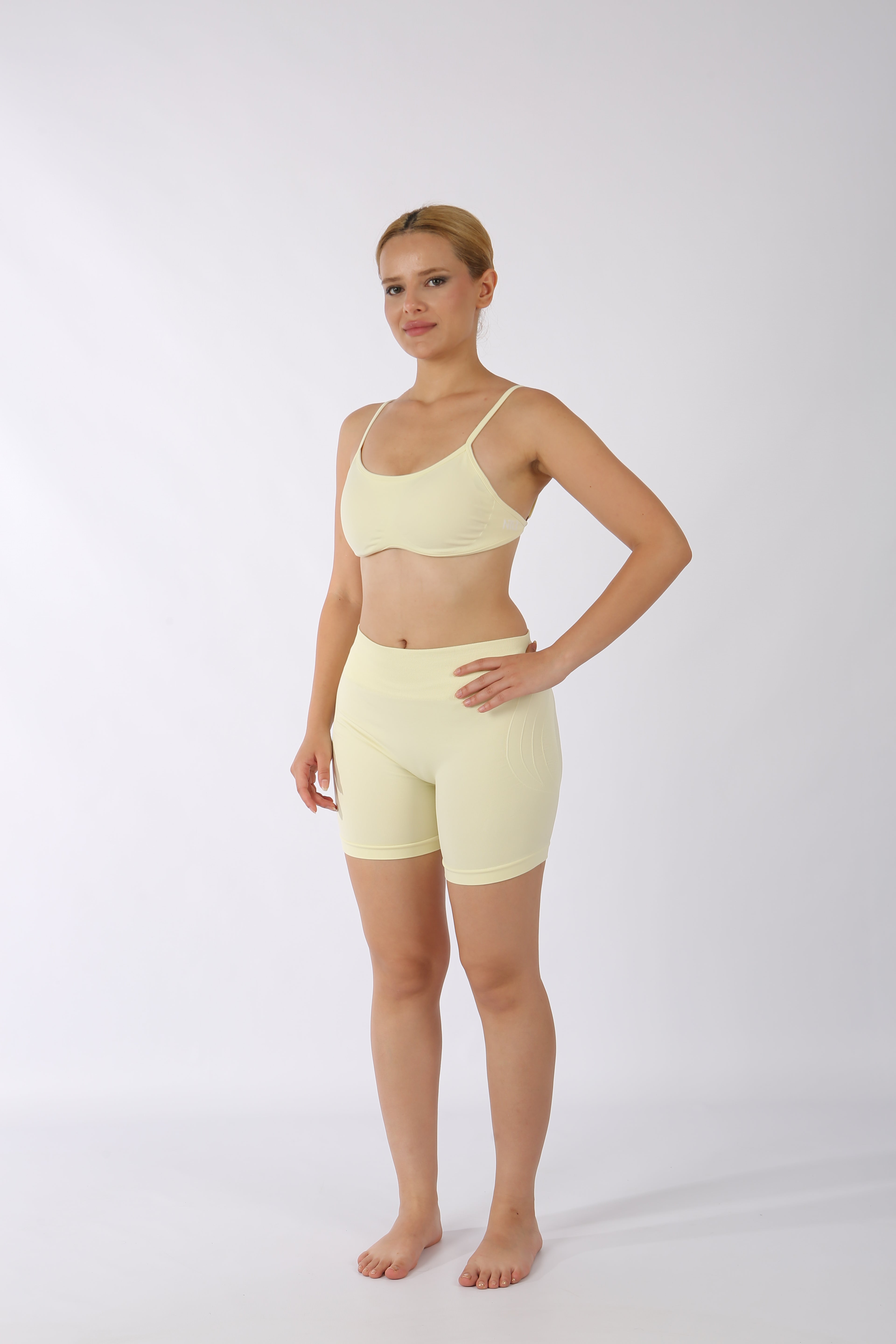 Düşük Bel Büzgülü Kısa Tayt Light Yellow