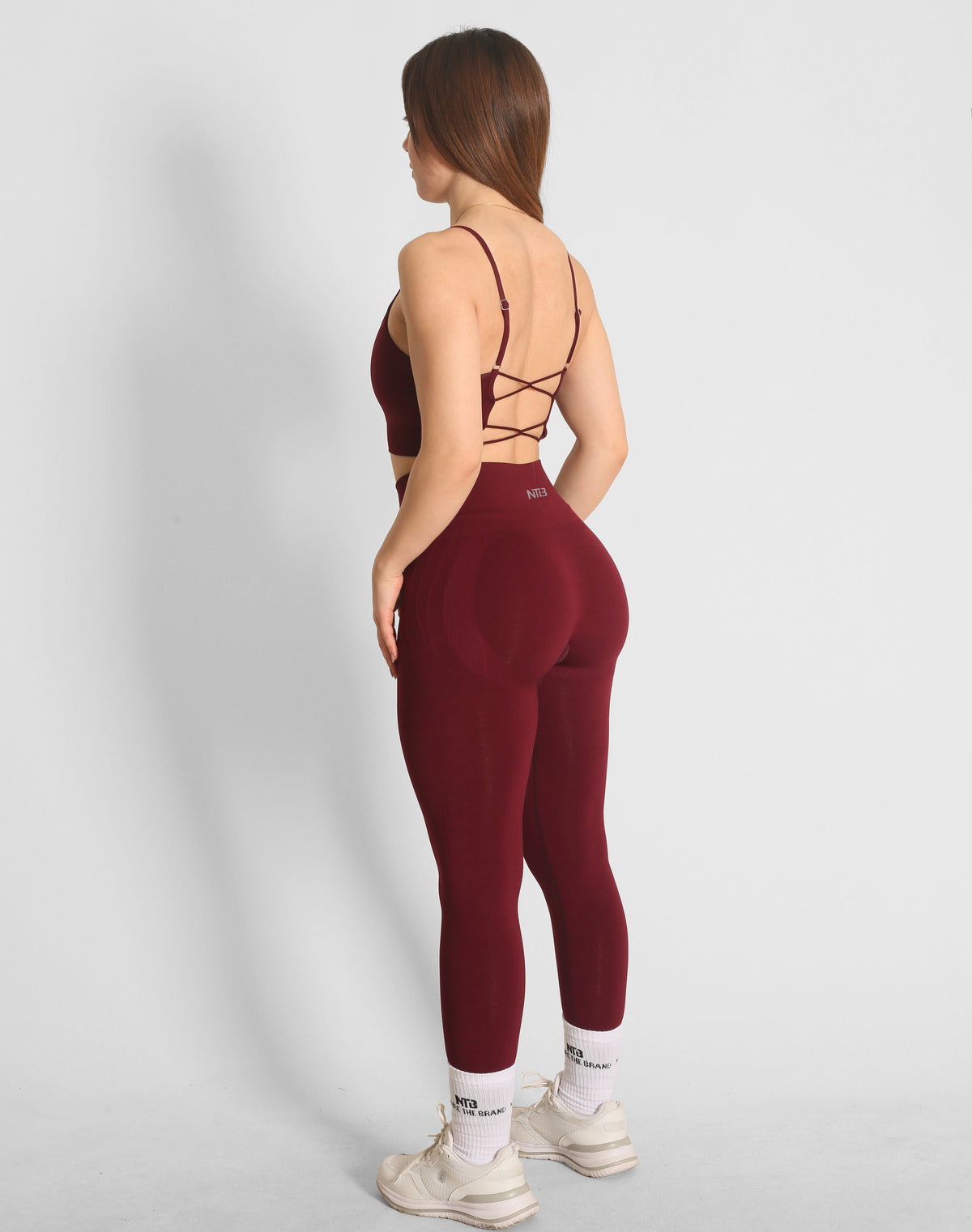 Yüksek Bel Dikişsiz ve Büzgüsüz Kalça Toparlayıcı Spor Tayt Vişne Çürüğü